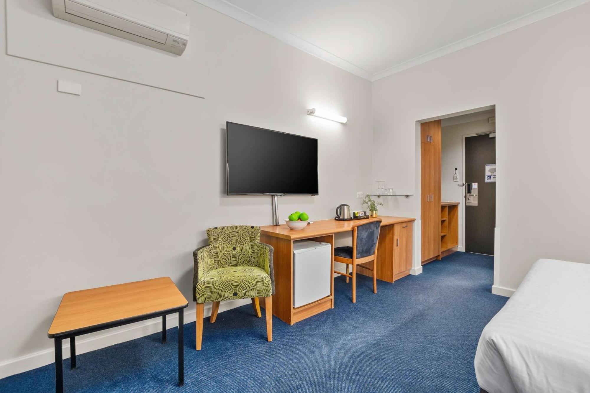 Metro Hotel Perth City Esterno foto